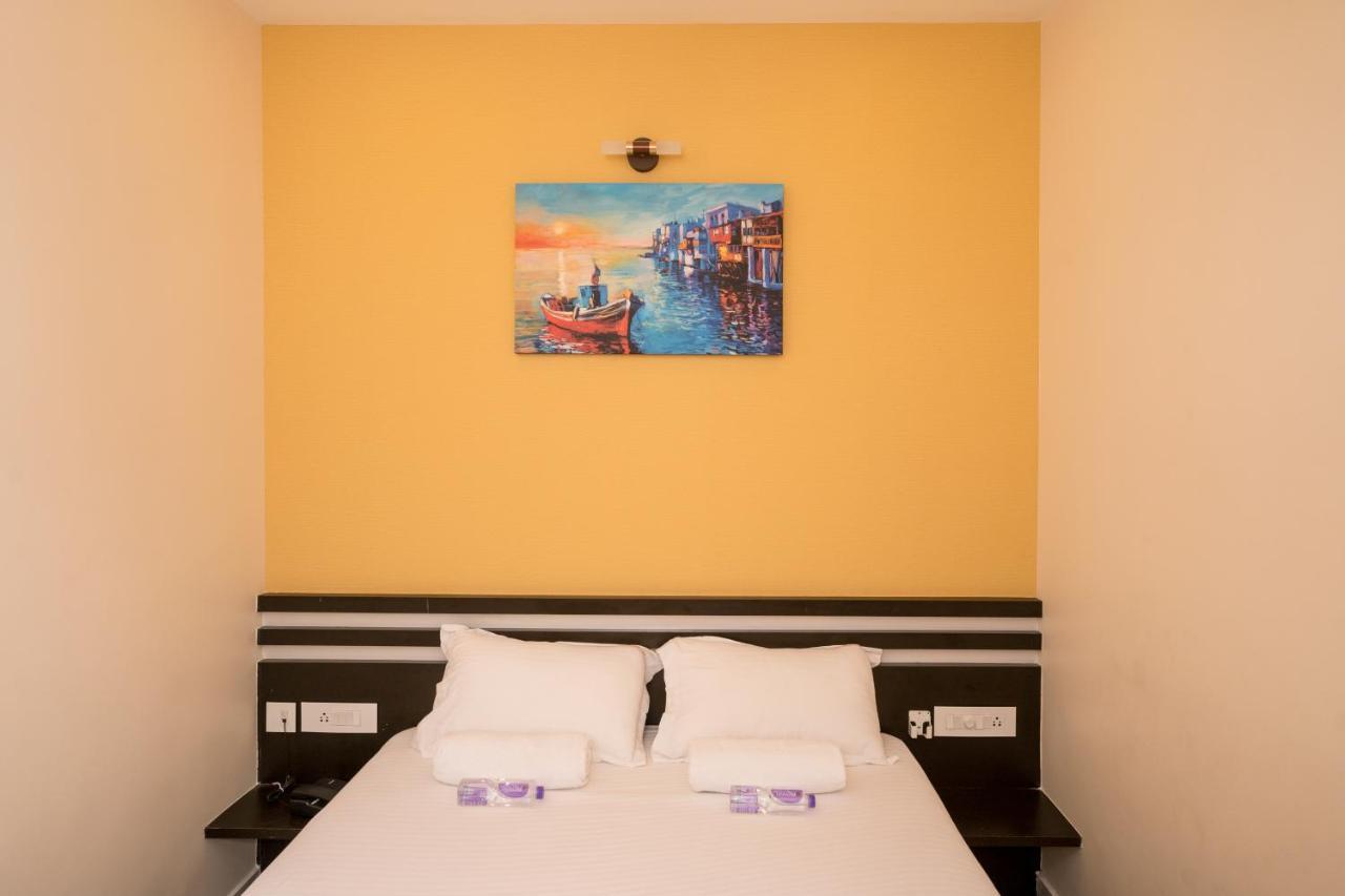 Bells Grand Inn Chennai Exteriör bild